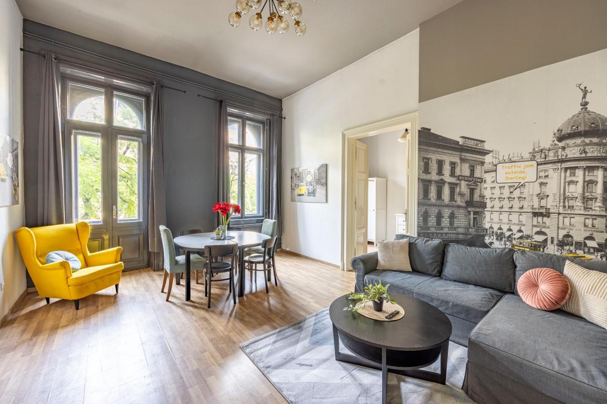 Cozy & Nostalgic Budapest Style Apartment In The Center Exteriör bild